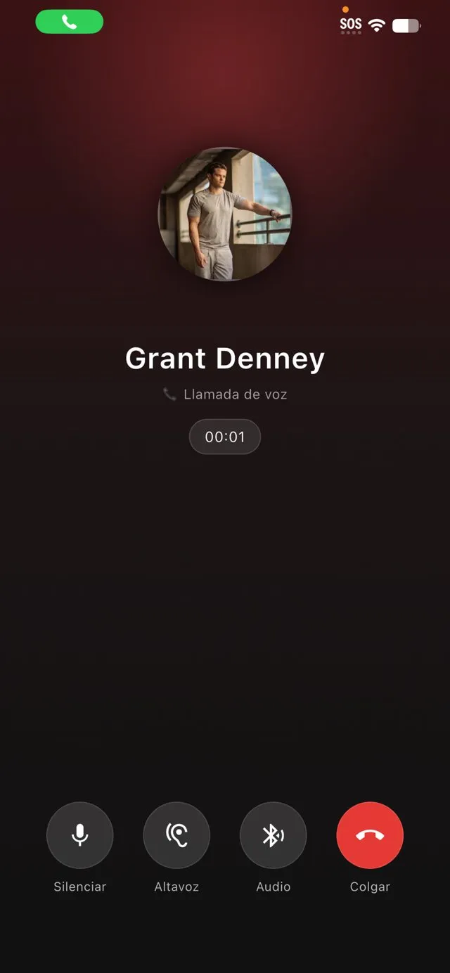 Llamada de voz con Grant Denney desde la app